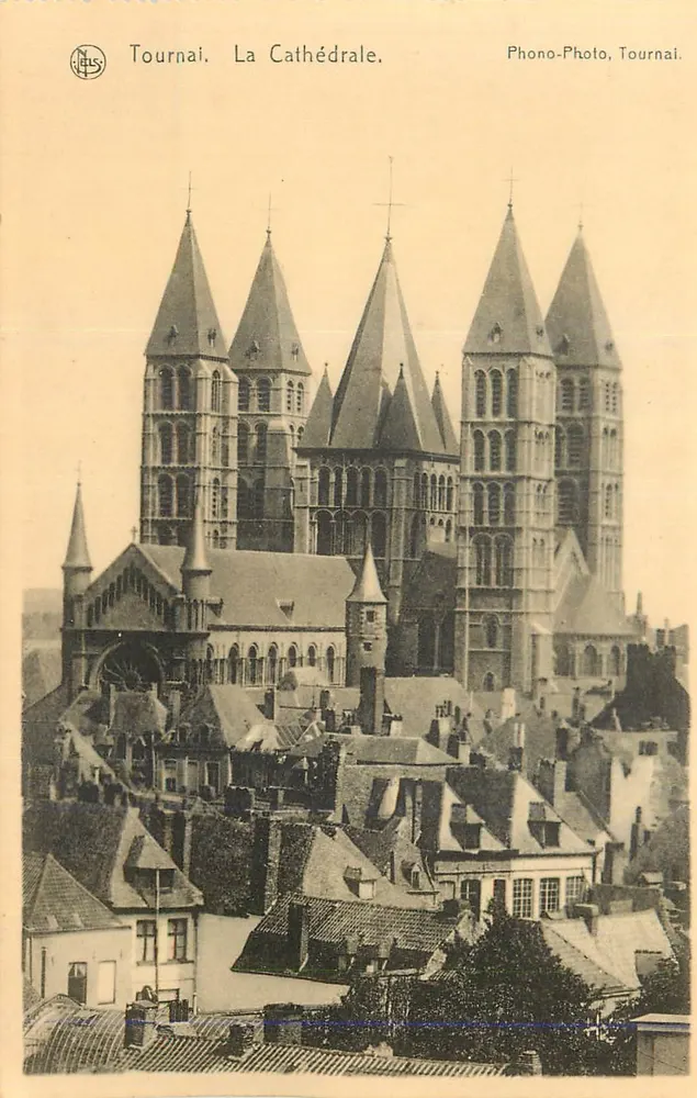 Tournai. Katedra — Fotografia katedry gotyckiej z czterema wieżami, wydawca Phono-Photo, Tournai. - Awers