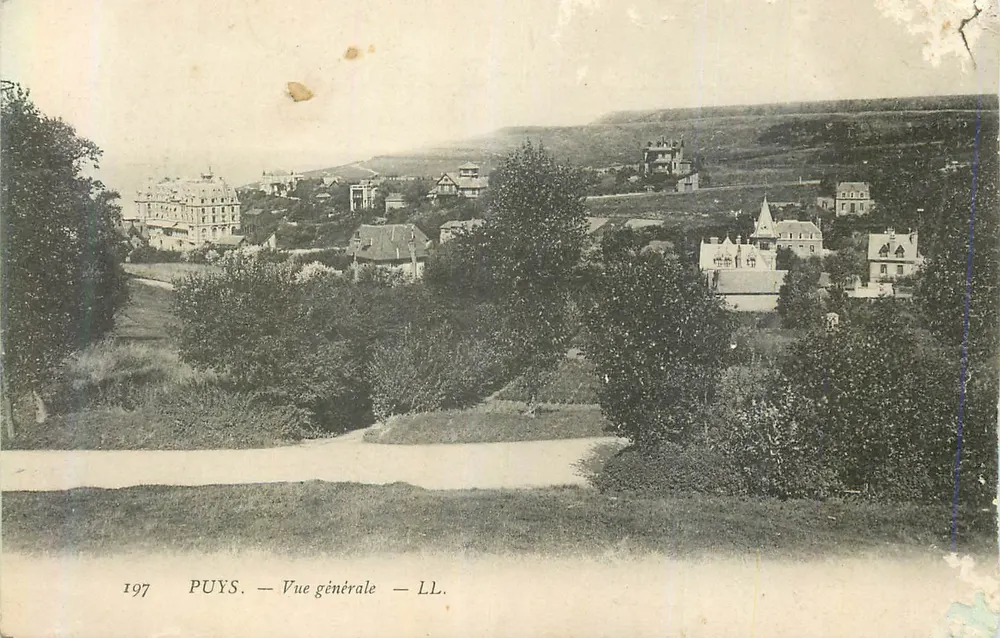 Puys — Vista geral — LL. - Frente