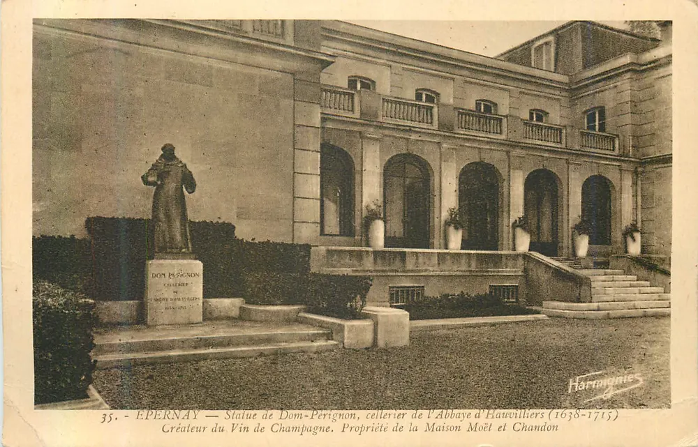 Epernay — Statue des Dom Pérignon, Keller der Abtei Hautvilliers (1638–1715) — Harmonies - Vorderseite