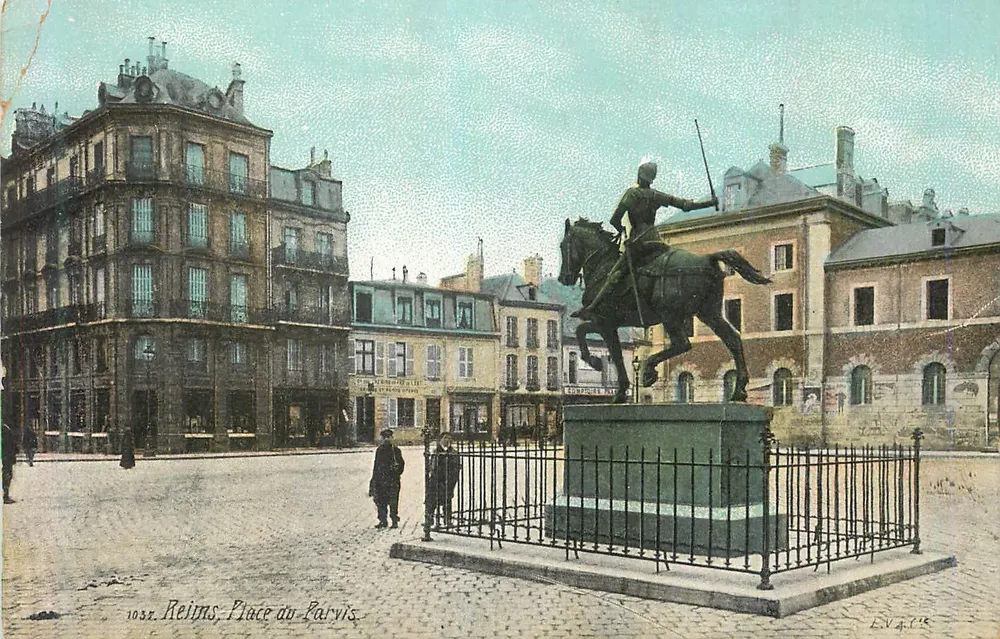 Reims, Praça do Parvis — estátua equestre — Editor L.V. Paris, n° 1037 - Frente