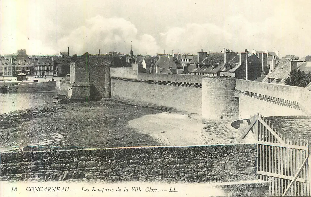 Concarneau — Die Mauern der geschlossenen Stadt — LL. - Vorderseite
