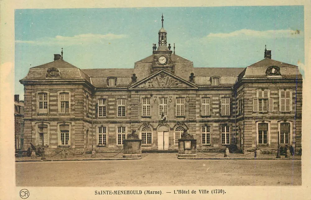 Sainte-Menehould (Marne) — Das Rathaus (1730). - Vorderseite