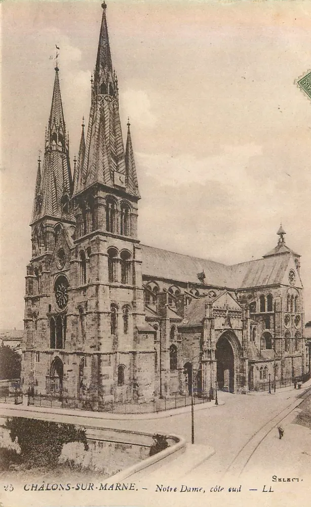 Châlons-sur-Marne — Notre-Dame, lado sul — Select - Frente