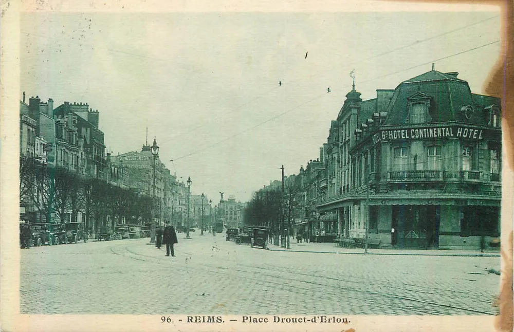 Reims — Praça Drouet-d'Erlon — Hotel Continental - Frente