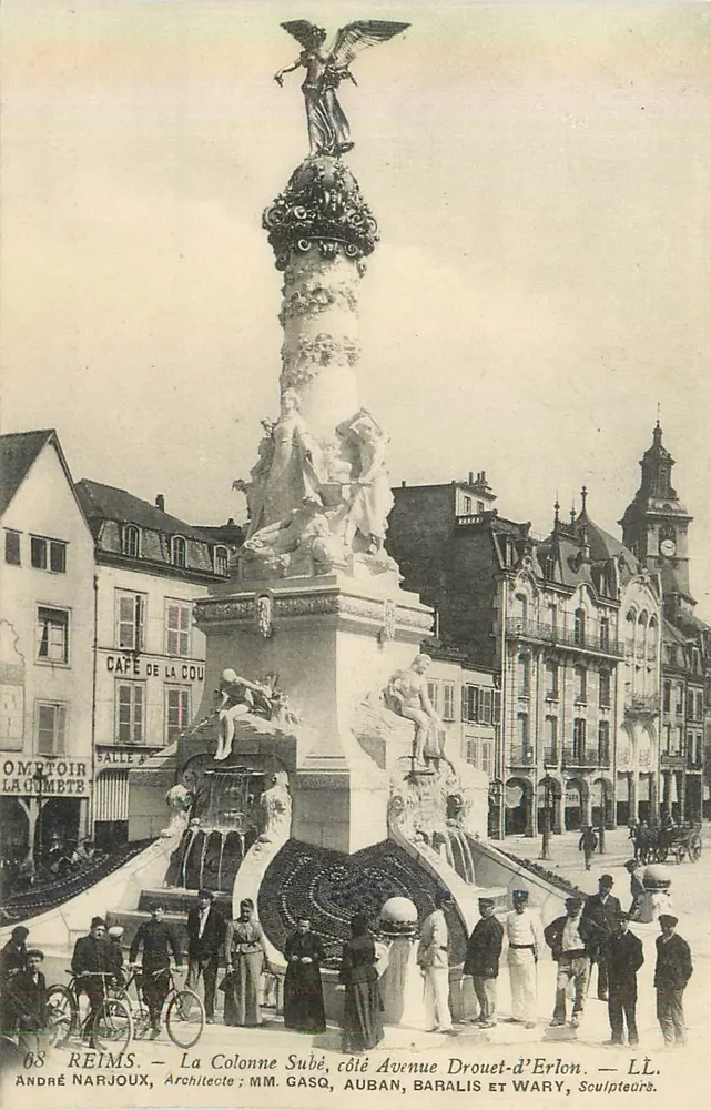 Reims — La Colonne Subé, Seite Avenue Drouet-d’Erlon — André Narjoux, Architekt; MM. Gasq, Auban, Baralis und Wary, Bildhauer. - Vorderseite