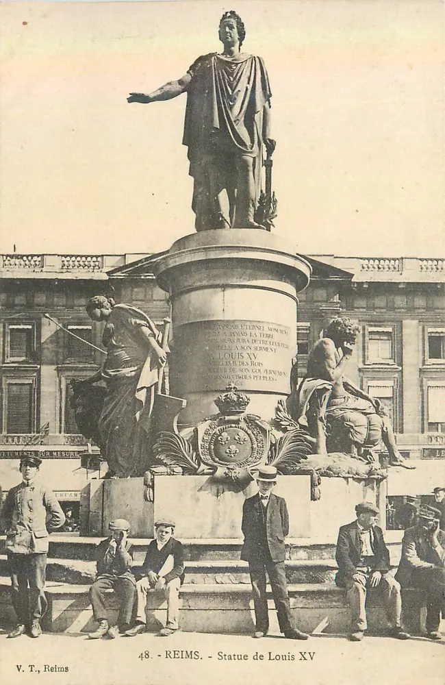 Réims - Estátua de Luís XV — V. T., Réims, n°48 - Frente