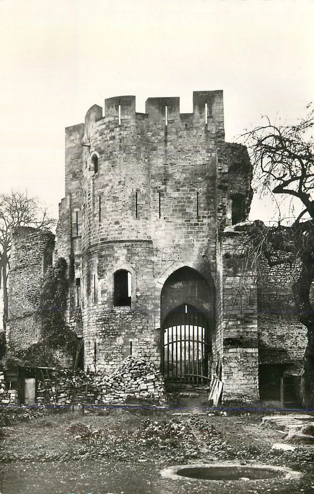 Gisors (Eure) — Torre do Governador — Édit. L. Tournant, em Gisors (Eure) - Frente