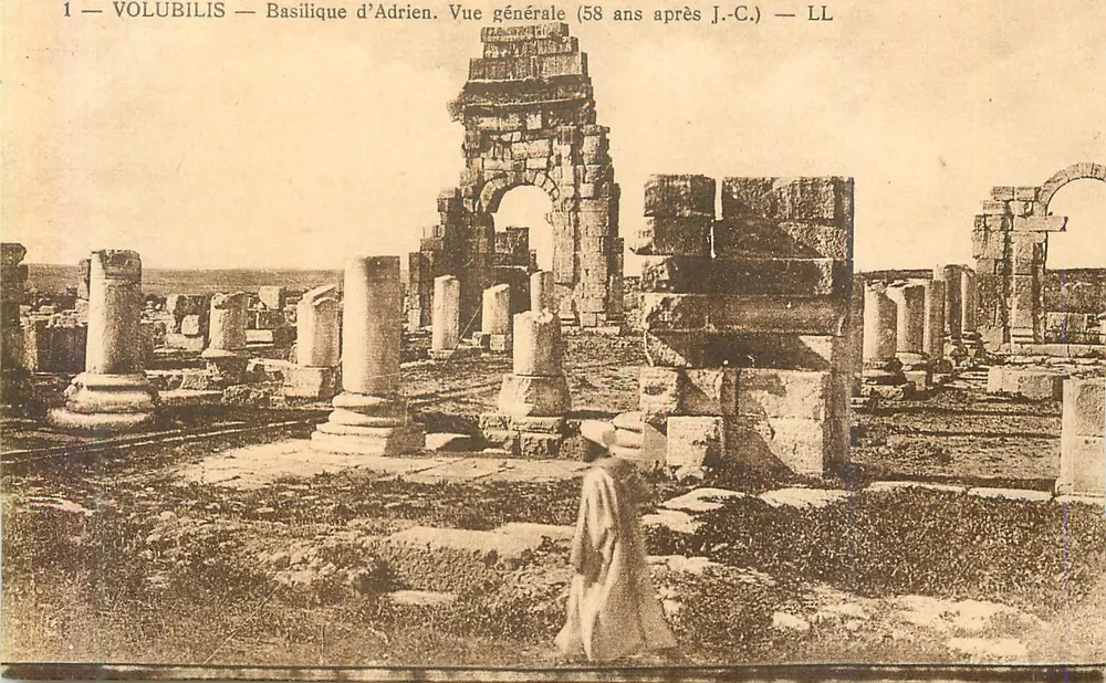 Volubilis — Basilika Adrians — Allgemeiner Blick (58 Jahre nach Christus) — LL - Vorderseite
