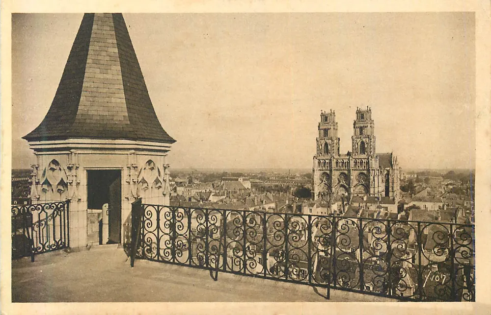 Allgemeiner Blick auf Orléans — Kathedrale Sainte-Croix und Schieferdach — Éditions YVON - Vorderseite