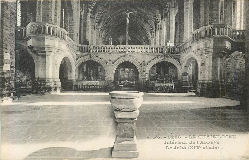 Intérieur de l'Abbaye de La Chaise-Dieu — Le Jubé (XIVe siècle) — J. Gouttefanges, Olliergues (P.-de-B.) - Vorderseite