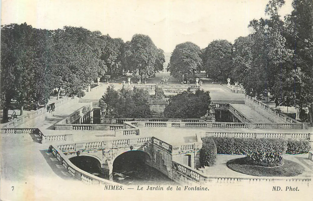 Nîmes — Le Jardin de la Fontaine — ND. Phot. - Recto