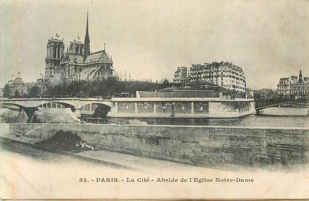 Paris - La Cité - Abside de l'Église Notre-Dame - Recto