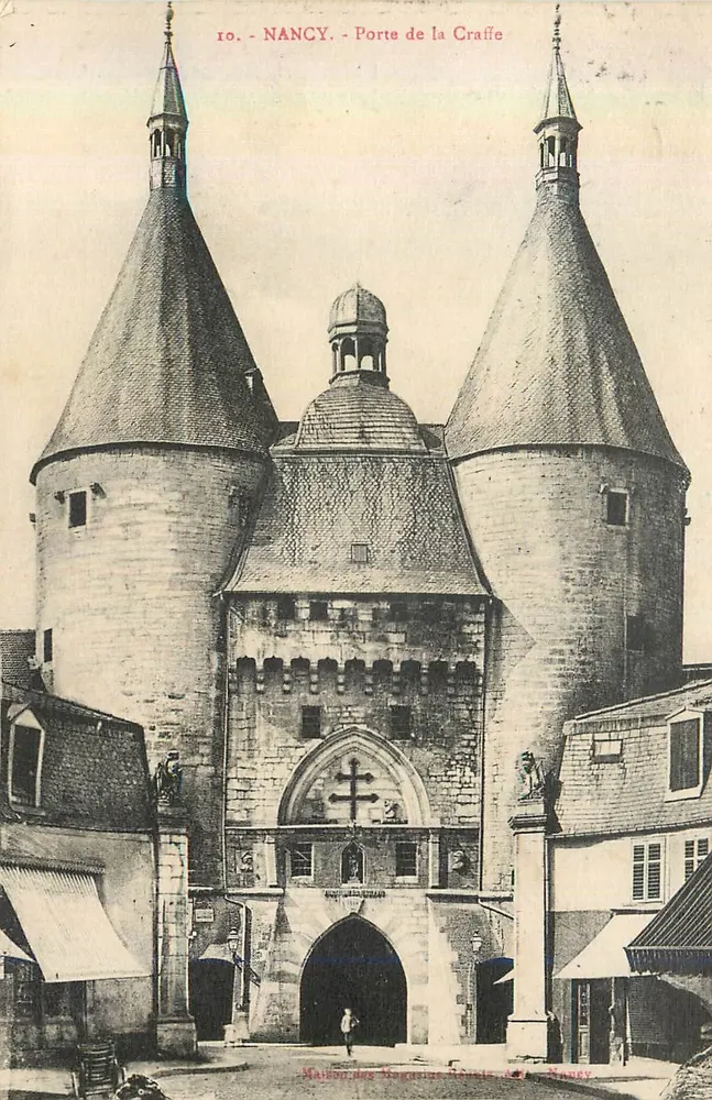 NANCY - Porta da Craffe — Casa dos Magasins Réunis, Nancy - Frente
