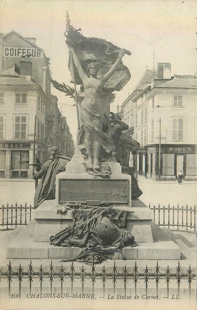 Chalons-sur-Marne — La Statua di Carnot — LL. - Recto