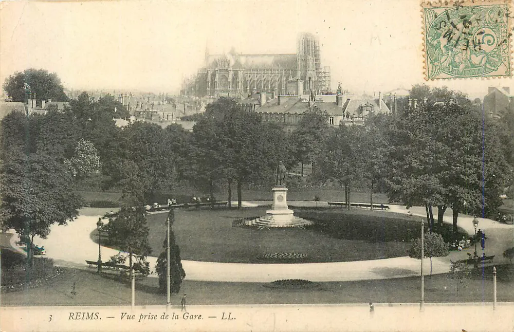 Reims — Vista tirada da Gare — LL. - Frente