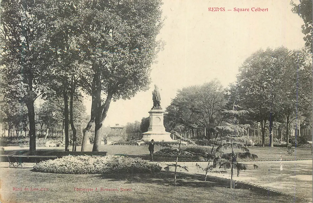 Reims — Praça Colbert — Fototipia J. Biennaine, Reims - Frente
