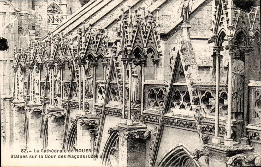Estátuas na Cour dos Maçons — Catedral de Rouen — Lado Sul — Série 82 - Frente