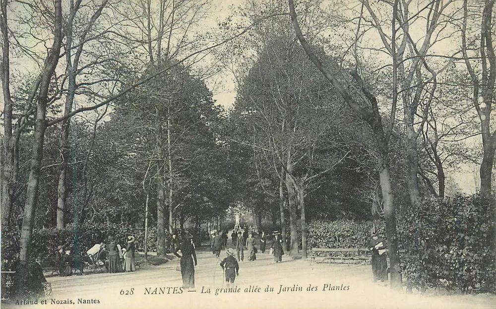 NANTES — Die große Allee des Jardins des Plantes — Artaud et Nozais, n°628 - Vorderseite