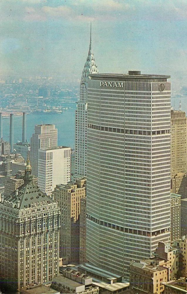 Pan Am Building — New York City — DEXTER PRESS, INC. NY-81 - Frente