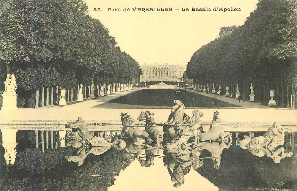 Parc de VERSAILLES — Le Bassin d'Apollon — Héliotypie A Bourdier - Recto