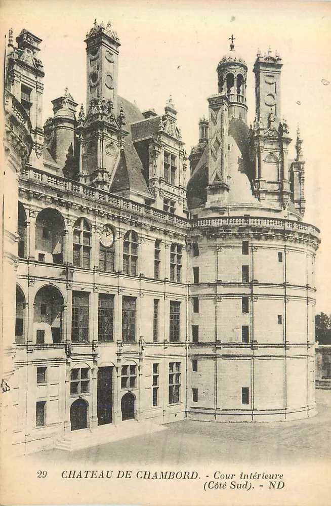 Castelo de Chambord — Pátio interno (Lado Sul) — ND - Frente