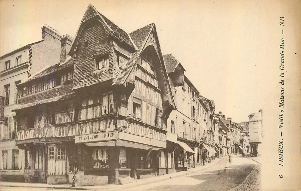 Lisieux — Alte Häuser der Grande Rue — Planteur Carier - Vorderseite