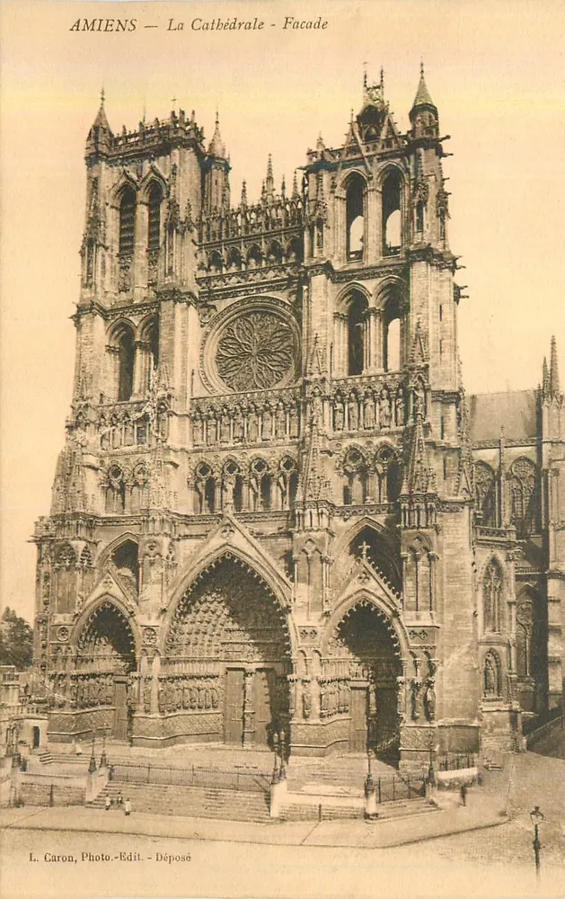 Amiens — A Catedral — Fachada — L. Caron, Photo-Edit. - Frente
