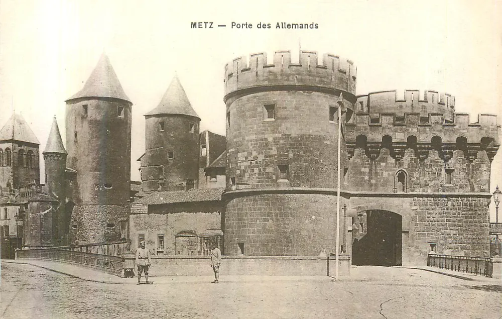 Metz — Porta dos Alemães — Editor E. Weber, Metz - Frente