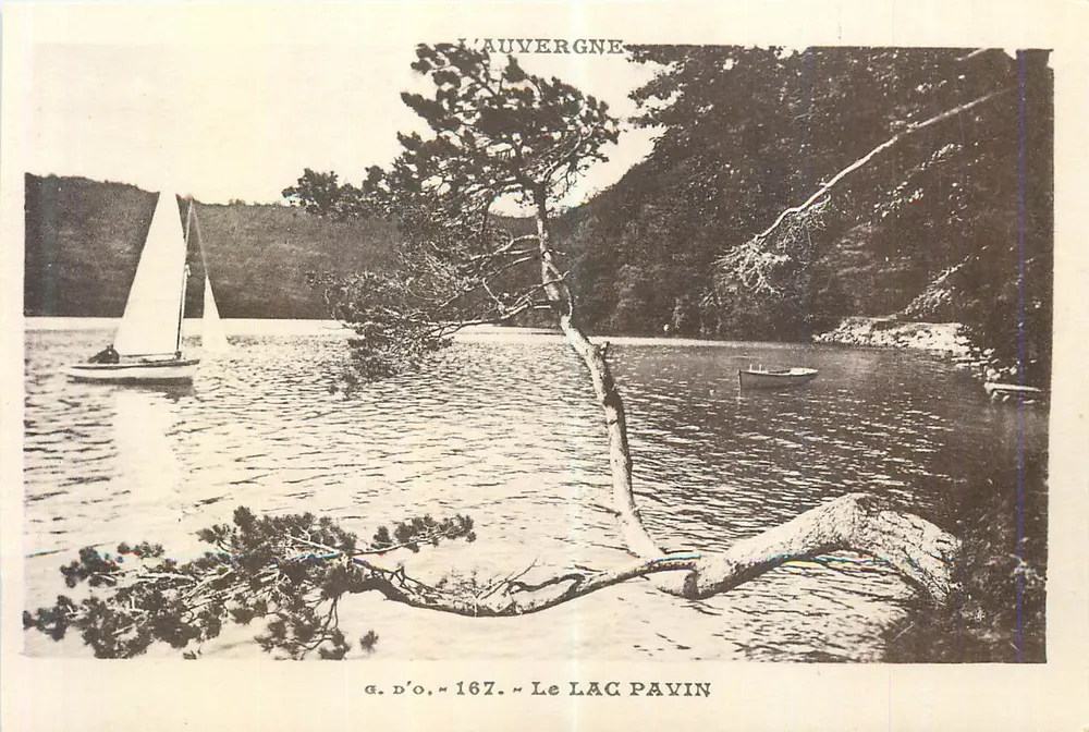 Lago Pavin — Auvergne — g. d’o. n° 167 - Frente