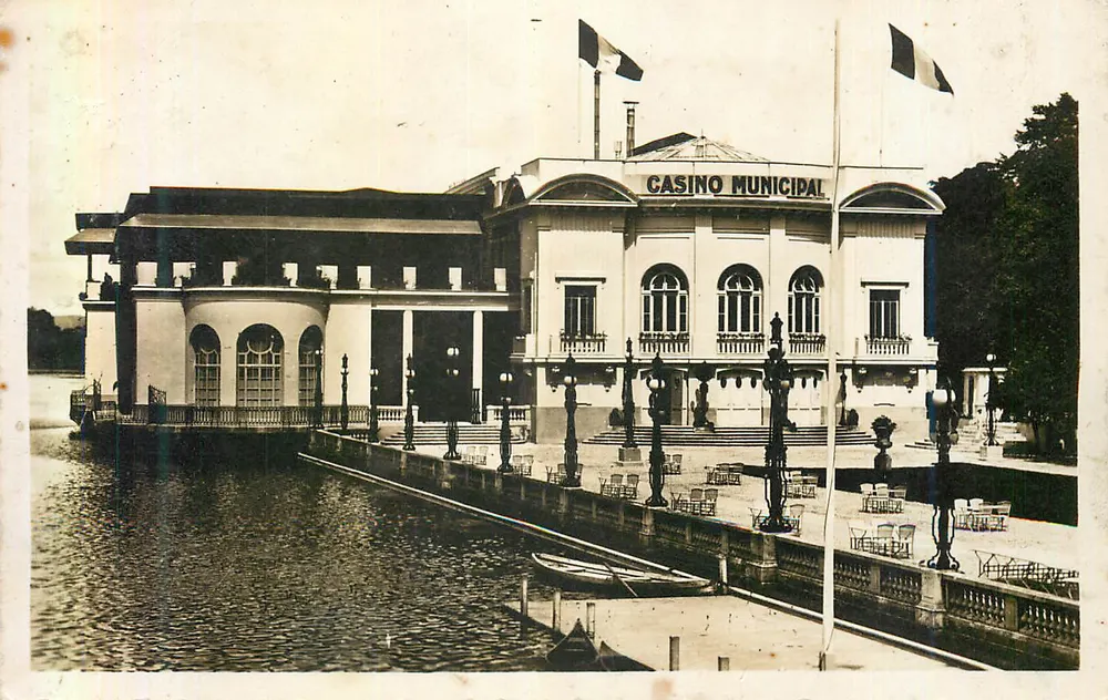Casino Municipal — Enghien-les-Bains — Abeille-Cartes - Recto