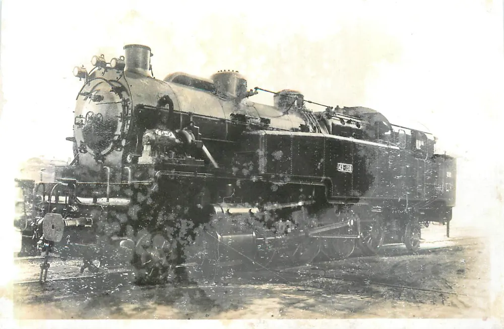 Dreizylinder-Lokomotive — Überheizer-Typ D.M. — Mikado-Tender-Typ — Serie 42.101 bis 42.140 — Verlag: Éditions d'Art, Paris - Vorderseite
