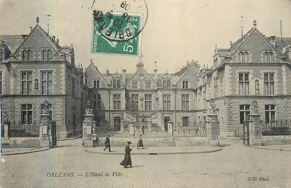 Orléans — O Hotel de Ville — ND Phot. - Frente