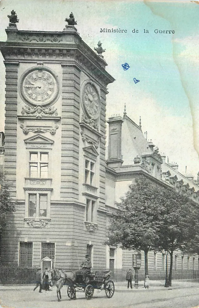 Ministère de la Guerre — façade avec tour horloge — éditeur non visible - Frente