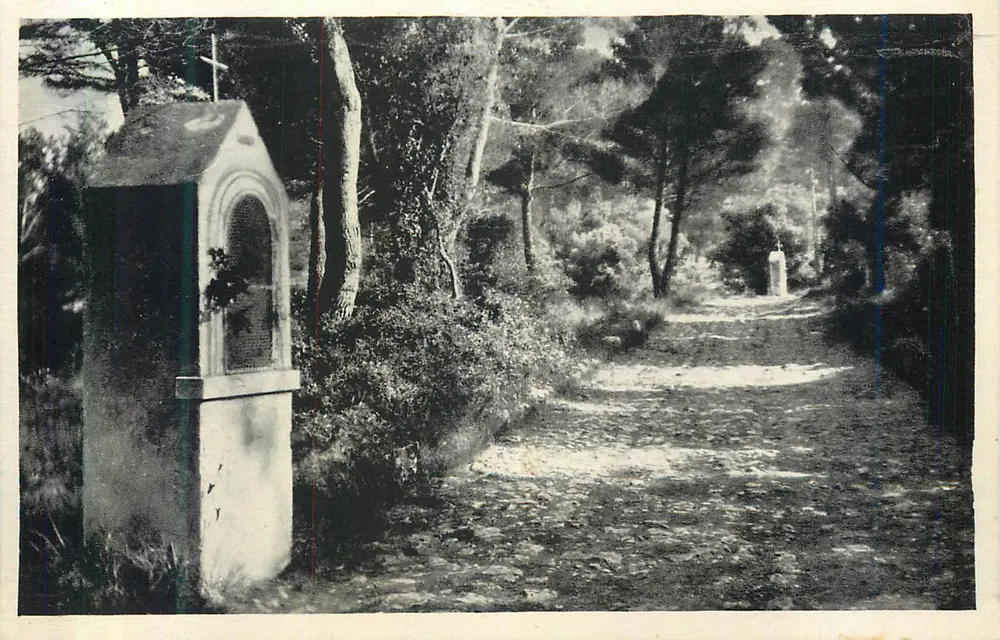Notre-Dame de la Garoupe — am Cap-d'Antibes — Der Calvarienweg — J. MANIEZZI, Verlag, Antibes - Vorderseite