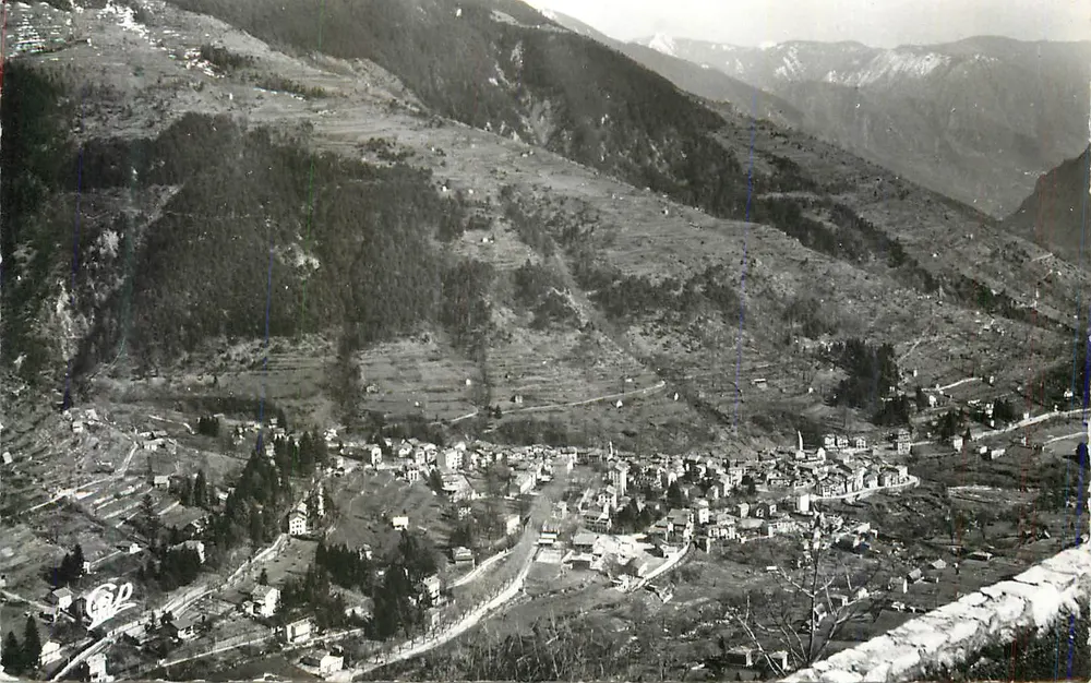 ST-MARTIN-VESUBIE — Vue de la route de Valdeblore — Real-Photo-Cie des Arts Phono-mécaniques - Recto