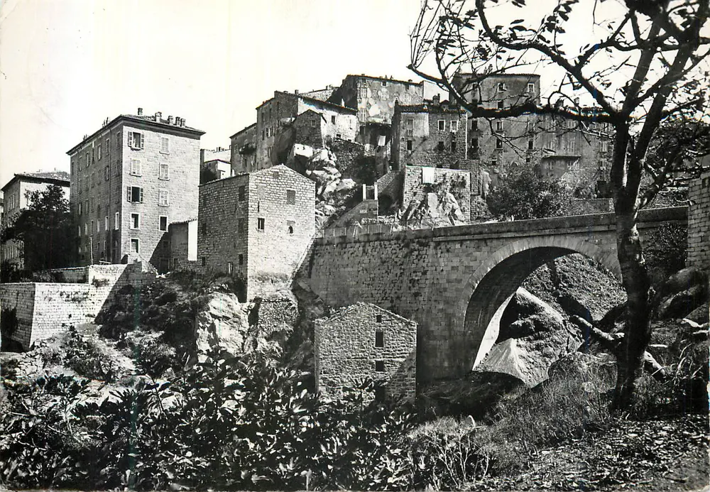 Sartène — Vista da montanha — Les Éditions A. TOMASI - Ajaccio - Frente