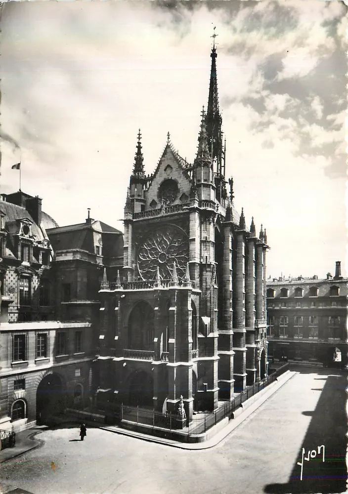 A Santa Capela — Paris — Edições Flanant - Frente
