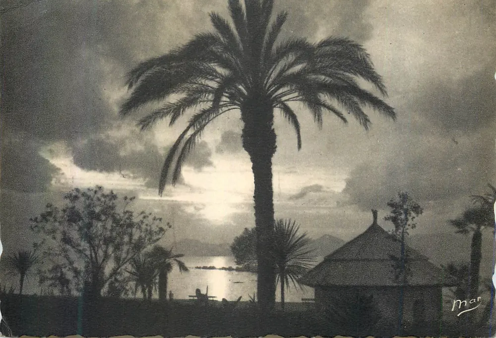 Pôr do sol sobre o Estérel — Cannes — Éditions MAR, Nice - Frente
