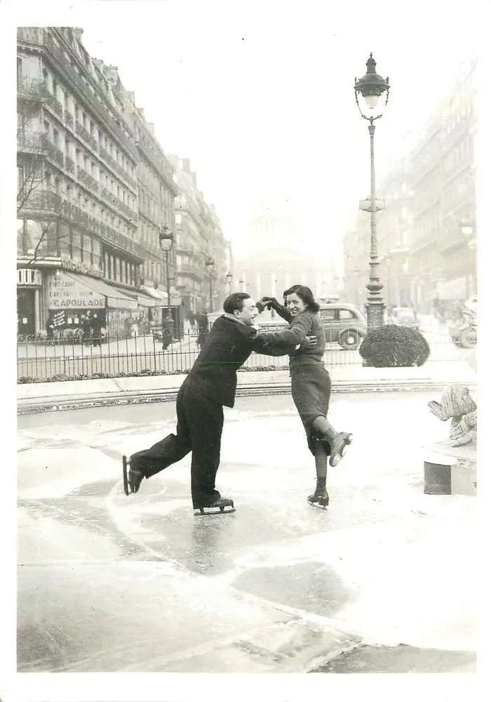 Paris — Patinação urbana — Éditions Hazan, Paris © 1991 Keystone, n° 6268 - Frente