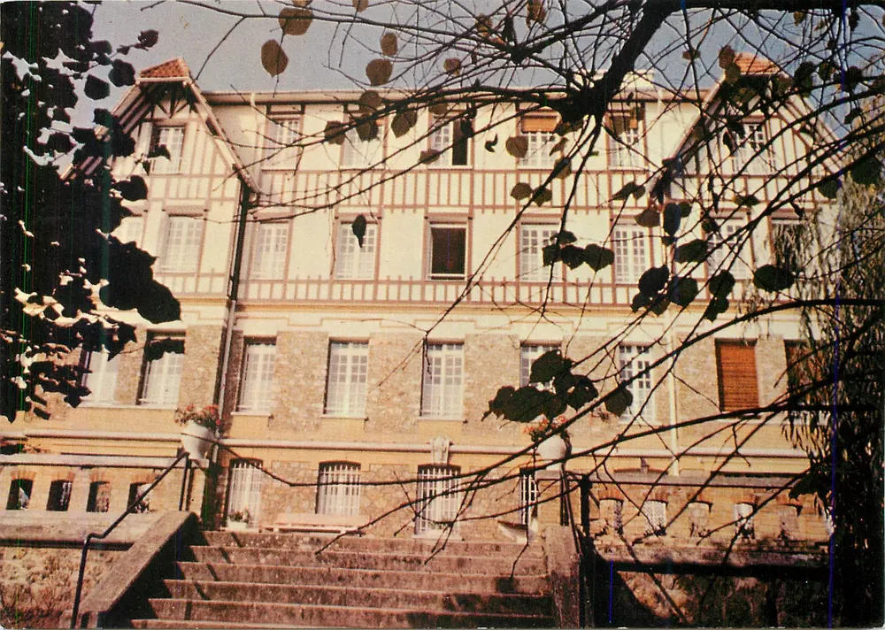 Hermitage Sainte-Thérèse — Vorderseite — Foto von D. Vollereaux - Vorderseite