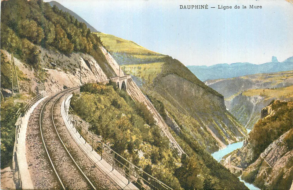Dauphiné — Linha da Mure — Vista do trem de ferro em um cânion - Frente