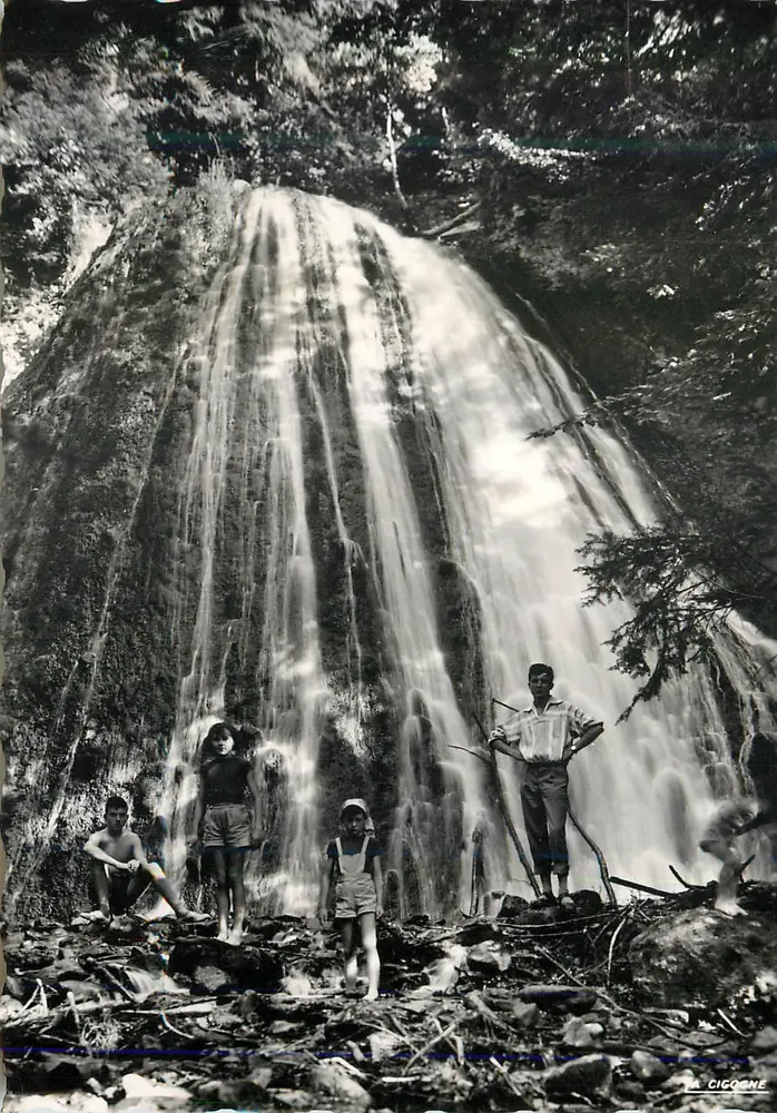 Cascata do Rossignolet — Em torno do Mont-Dore — Ed. A Coruja, n° 63.236.43 - Frente