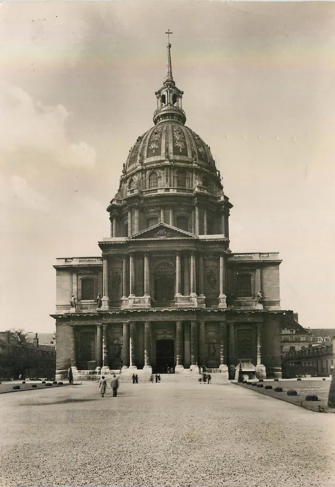 Hôtel des Invalides — Kirche des Doms — 17. Jahrhundert — von Hardouin-Mansard - Vorderseite