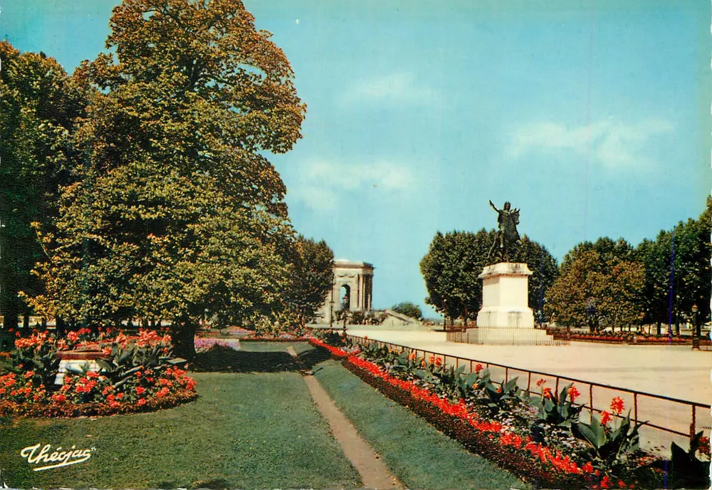Montpellier (Hérault) — Promenade du Peyrou e Castelo d'Água — Edições Mexichrome - Frente