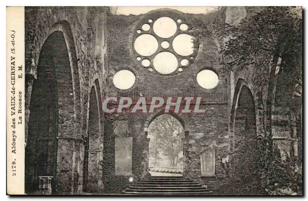 Abadia dos Vaux-de-Cernay — Interior das ruínas — E. Rosace - Frente
