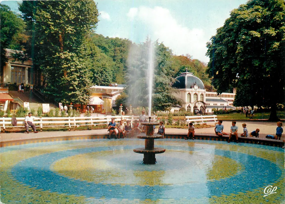 Saint-Honoré-les-Bains — Thermalbecken und Einrichtung — Verlag Cap - Vorderseite