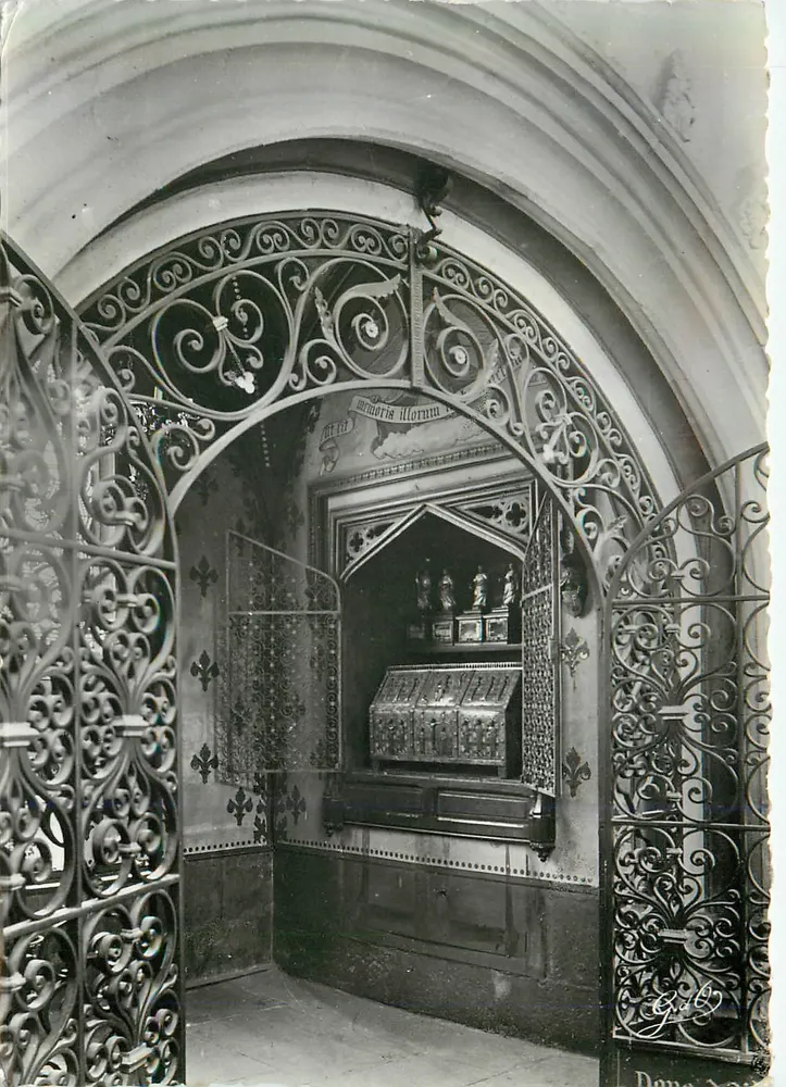 Abtei Saint-Pierre de Mozac — Südliche Nave — Kapelle Saint-Calmin — Reliquiar — Verlag G. d'O. (63) - Vorderseite