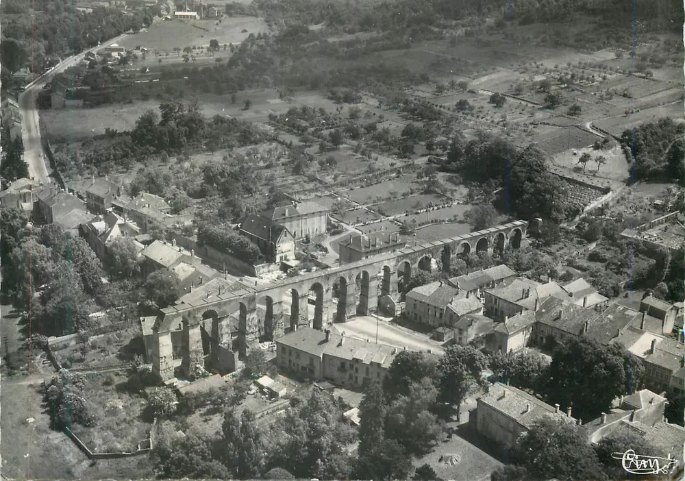 JOUY-aux-ARCHES (Moselle) — allgemeine Luftaufnahme — Les Arches — Éditions Aériennes Combier - Vorderseite