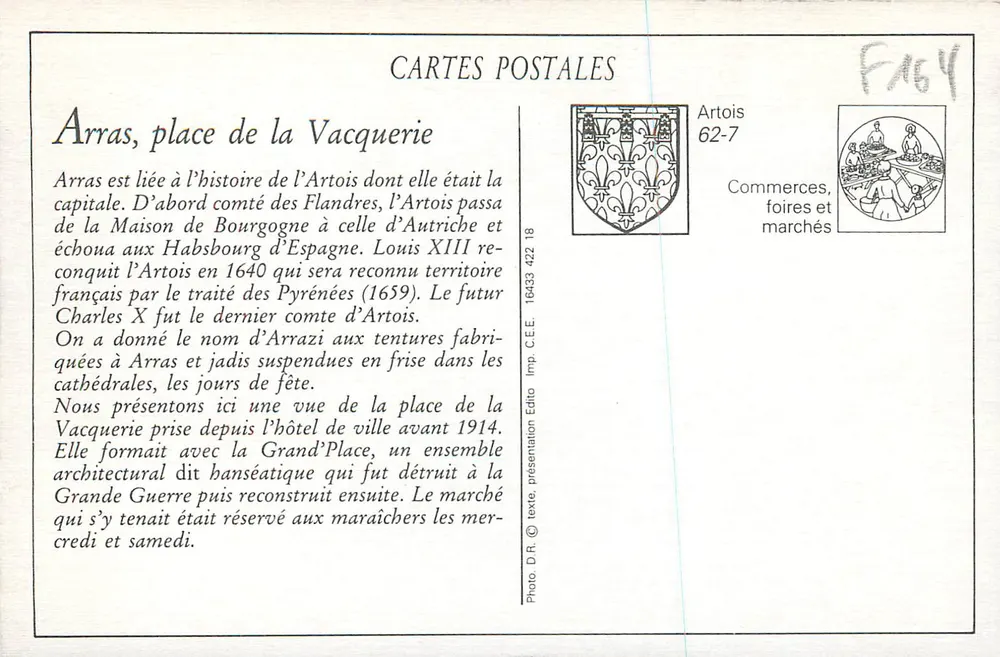 Arras — La Place de la Vacquerie un jour de Marché — Camaïeu - Verso