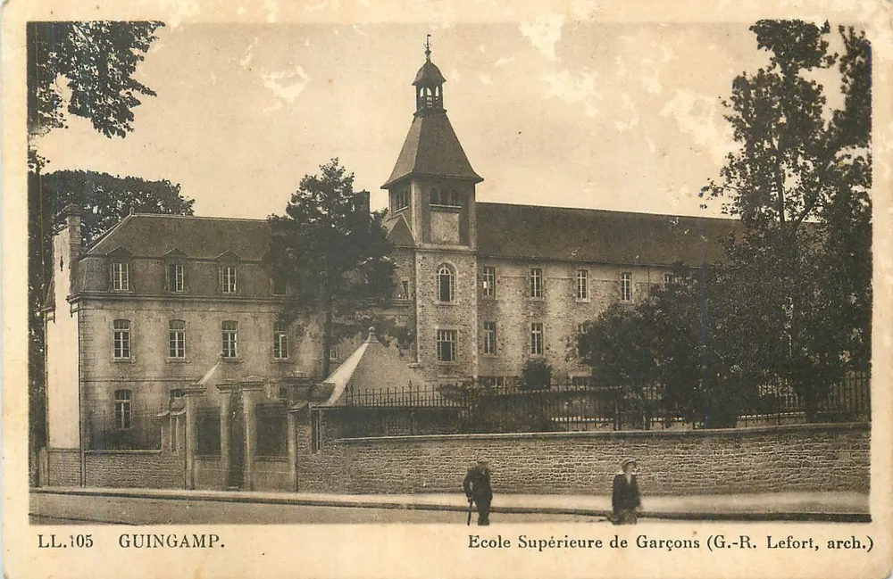 Wyższa Szkoła Chłopców — Guingamp — G.-R. Lefort, arch. - Awers